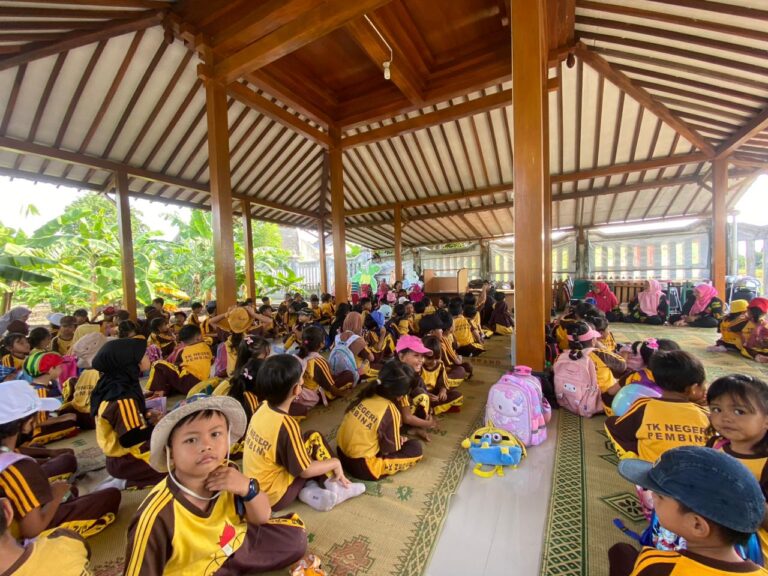 WhatsApp Image 2024-12-09 at 14.36.00_6a210232